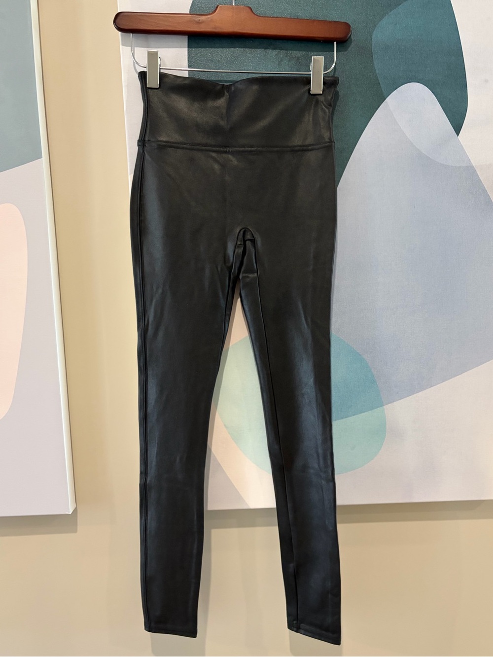 EUC Spanx Faux Leather leggings - size small
